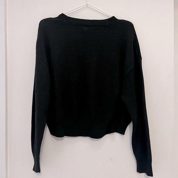 Divided black crop sweater - Picture 2 of 3